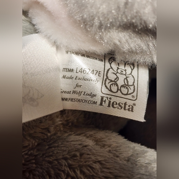 Great Wolf Lodge Rachel Raccoon Plush - Picture 4 of 4